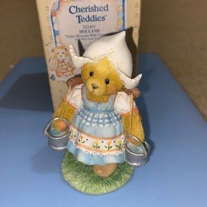 Cherished Teddies, Holland